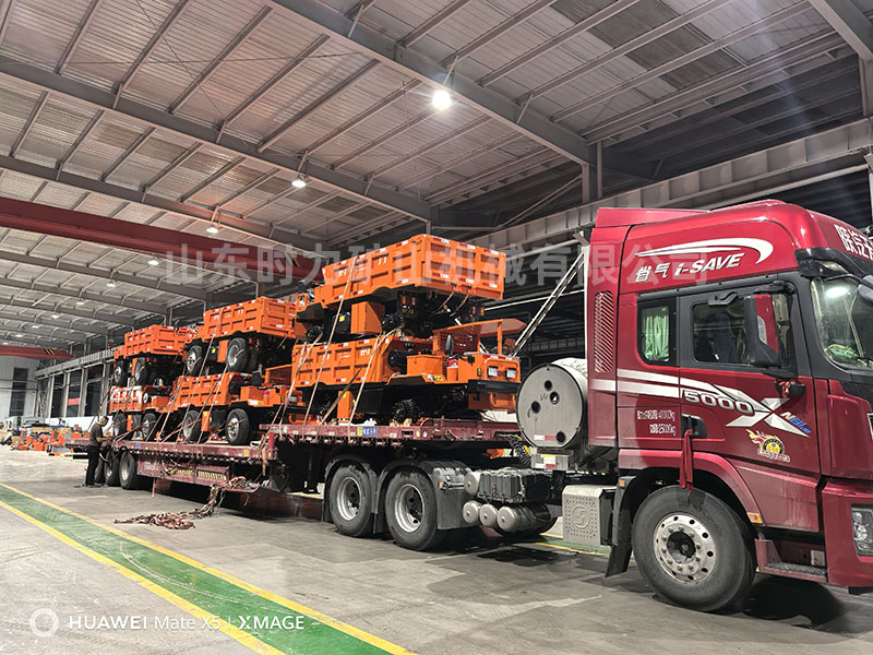 6臺8噸井下礦渣運輸車發往陜西